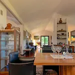 Villa Marchetti Straini *