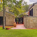 فيلة Marchetti Straini Pievebovigliana