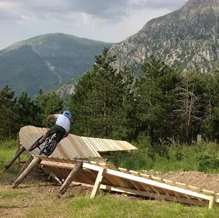 Villa Marchetti Straini