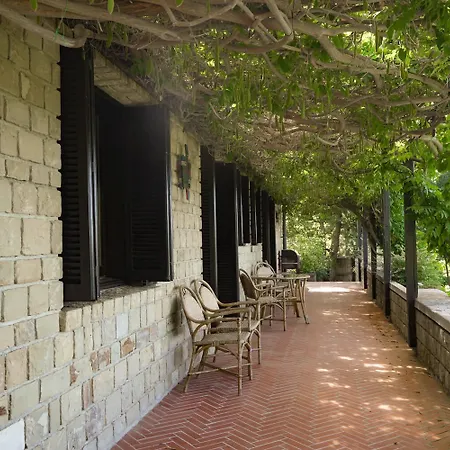 Villa Marchetti Straini *