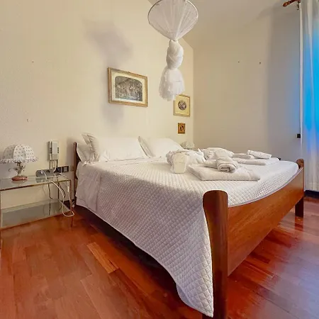 Villa Marchetti Straini